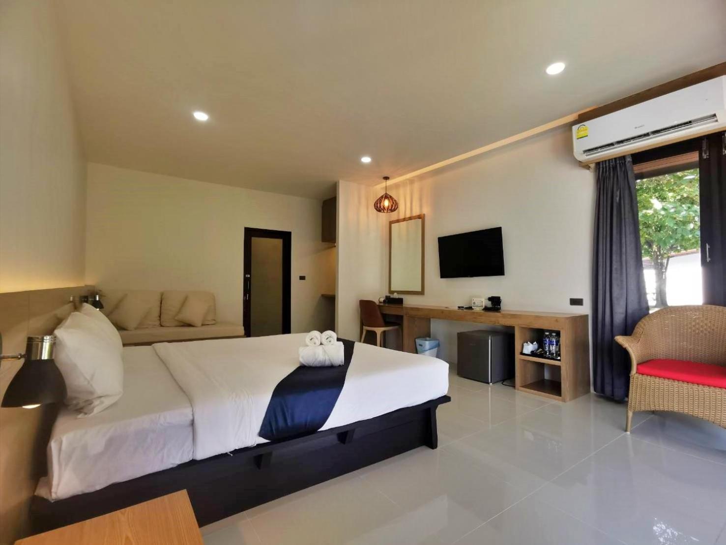 Nana Beach Hotel & Resort Pathiu المظهر الخارجي الصورة
